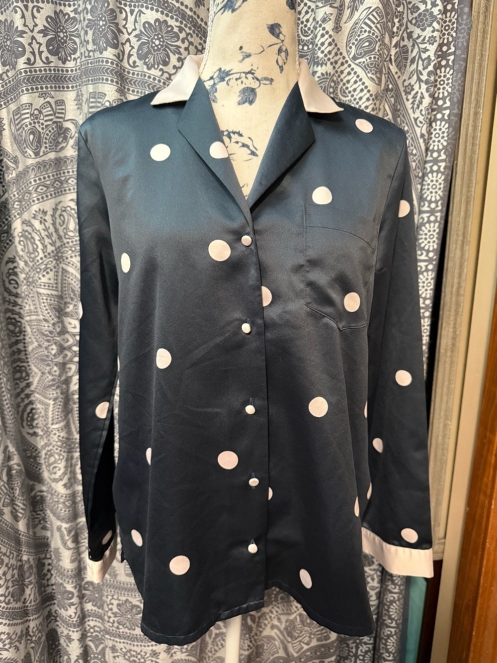 Kate Spade navy blue with pink Polka Dot button up satin pajama top (small)